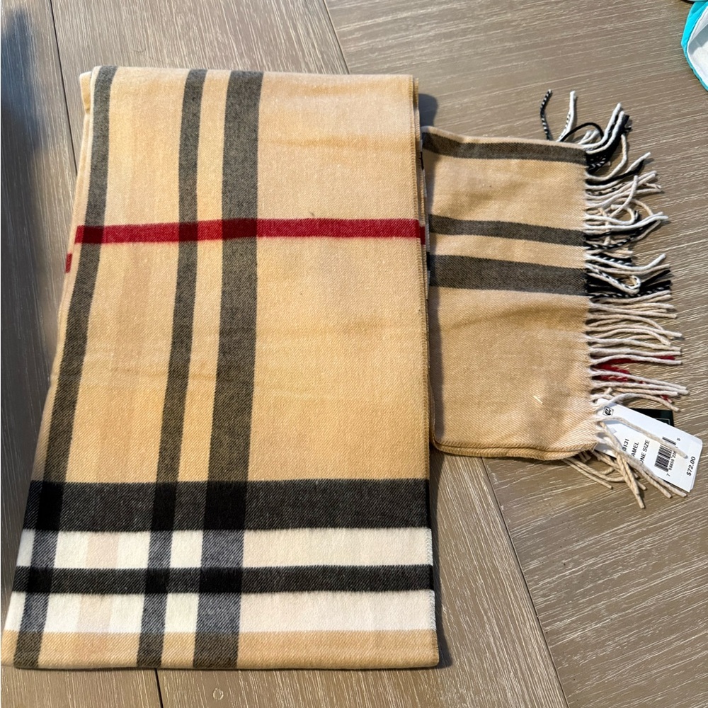 NWT- Women’s Scarf - Camel, Red and Black Fringed Scarf
